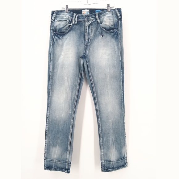 buckle ripped jeans policy